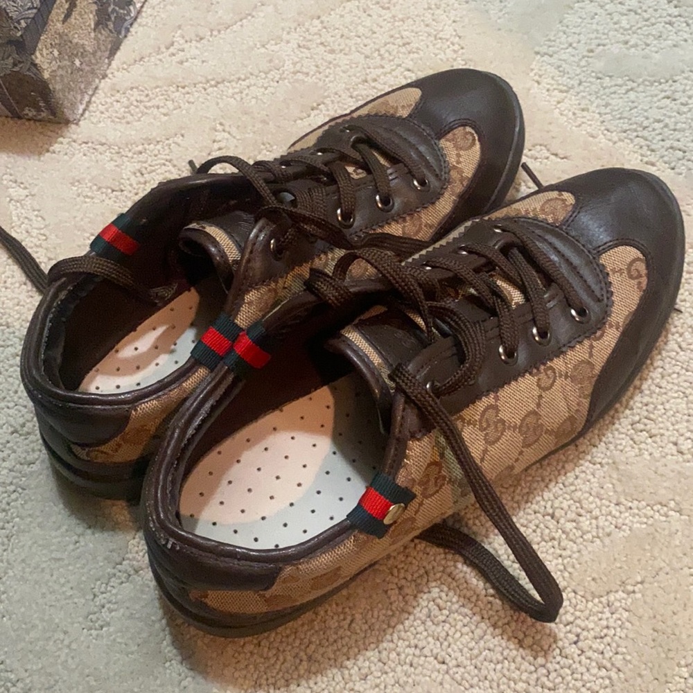 Gucci (2014) Sneakers/ used condition/ insert insoles for comfort